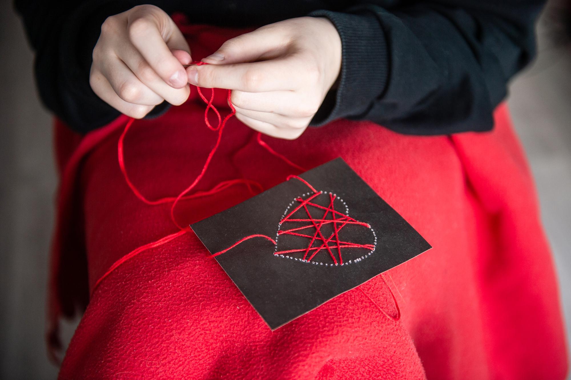 Borsa ricamata con tag personalizzato